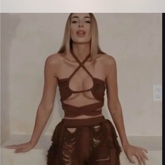 Thrifts+ Threads Alaia pants and top. - Picture 3 of 4